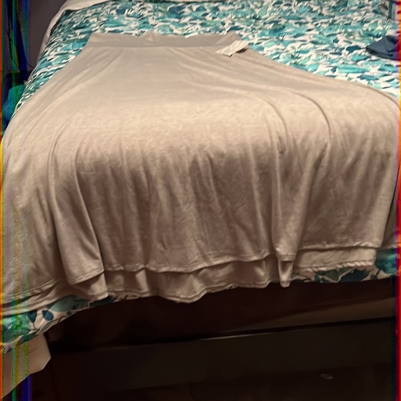 LuLaRoe Maxi - Picture 2 of 3